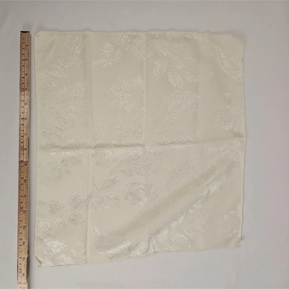 Lot of 7 Essential Home Cloth Napkins Red Cream Jacquard Polyester Holiday